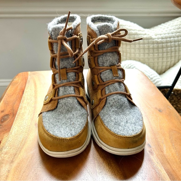 sorel explorer joan boots - Picture 3 of 10